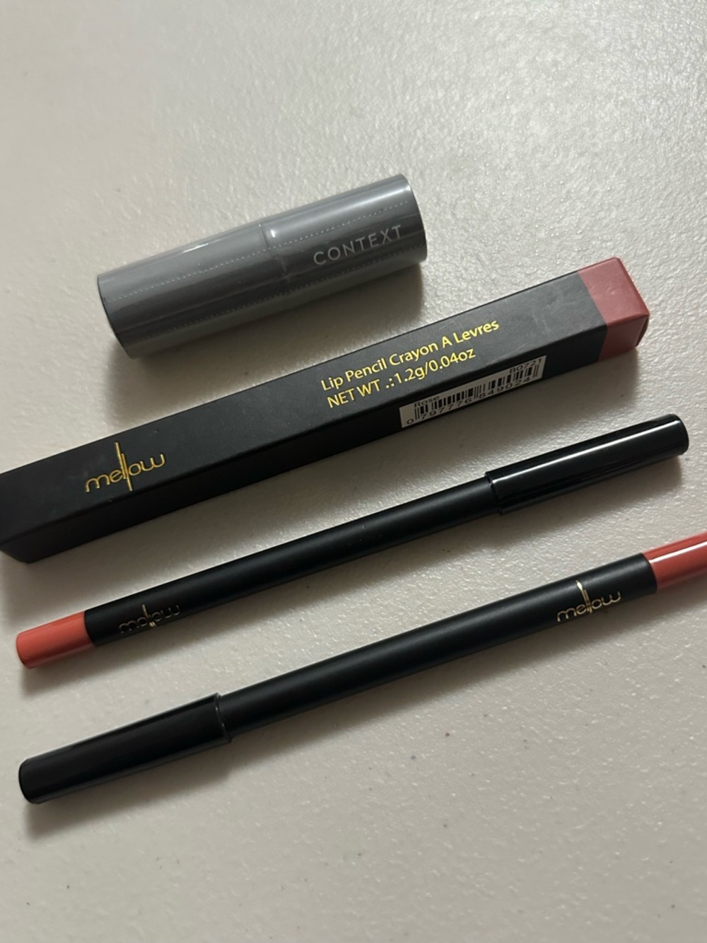 Makeup Lip Bundle New - Lip liner, Lip pencil crayon, lipstick